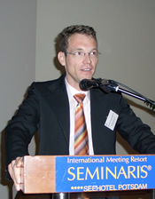 Dr. Stefan Schanzenbächer